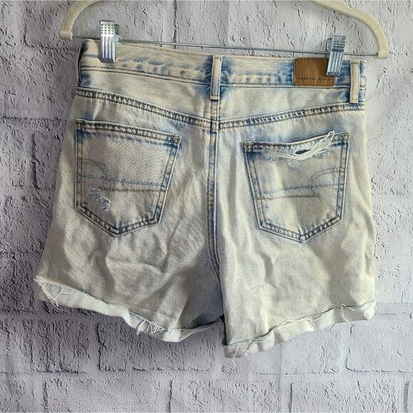 American Eagle Light Wash Distressed Denim Mom Shorts NWT SZ 0 - Picture 5 of 16